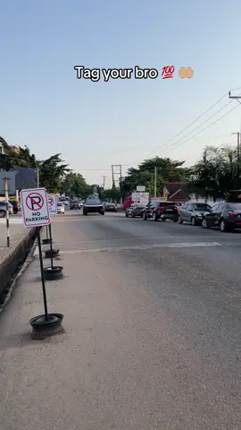 Cyber truck & Corvette c8 #ghanatiktok🇬🇭 #foryoupage #corvettec8 #cybertruck #carsoftiktok 