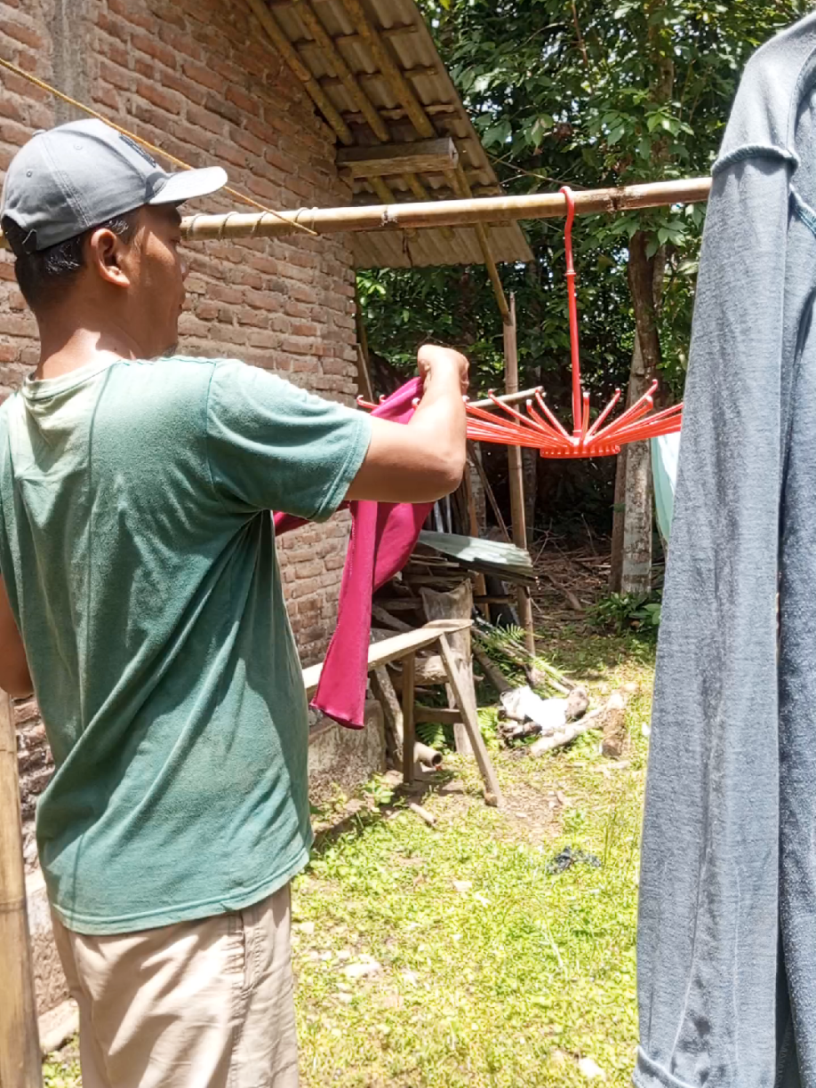 Kie jenenge suami solihah😁... #kontenngapak #ngapakkebumen #kebumen #kontensuamiistri  #bahasadaerah 