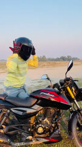 ধীরে ধীরে চালাও গাড়ি মাথা ঠান্ডা করে ⁠ tiktok trending song and viral video helmet dance shuvo bd  #plaze_viral_my_video🔥🔥boston_acount🙏🙏  #helmet dance  #plzviral🥺🥺🙏🙏foryoupage  #tiktokindia trending #pabna dhaka bangladesh 