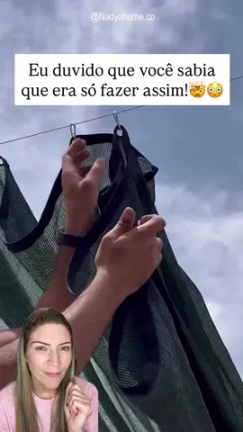 Eu duvido que você sabia desse truque! 😱 Esse #truquedecasa resolve em segundos na hora de prender uma lona ou pendurar algo no quintal 🏡✨ Simples, rápido e com cara de pura #inteligênciadomestica 🧠🔥 Quem vai testar hoje mesmo? 👇 #rotinadecasa #dicasrapidas #fyp 