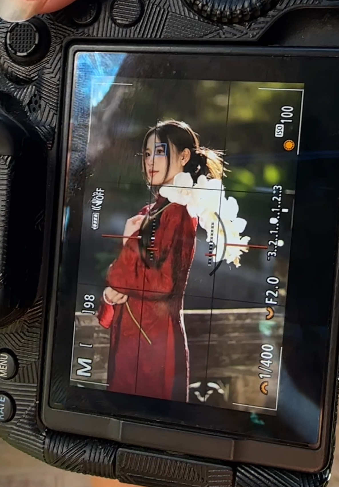 Nắng đẹp thế này đi chụp tết thuiii #chupanhaodai #aodai #vanmieuquoctugiam #xuhuong 