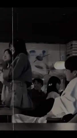 Không cần đúng thời điểm chỉ cần tìm đúng người là hạnh phúc rồi…