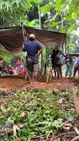 Ritual pemakaman sesuai adat #fypシ゚ #viral #dayakkalimantan #kotabarukalsel #kalimantanselatan 