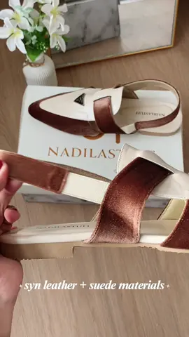 Siapa nih yang belum punya koleksi Emily Slop sandal? 👀 secantik itu lohh yu buruan checkout 🛒  #rekomendasi #nadilastuff #sandalwanita #sepatuwanita #fyp 