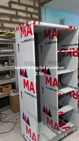 lemari full aluminium double layer.. pintu sliding.. #kitchensetaluminiumsurabaya #kitchensetaluminiumsidoarjo #kitchensetmodern #lemarialuminiun #antirayap 