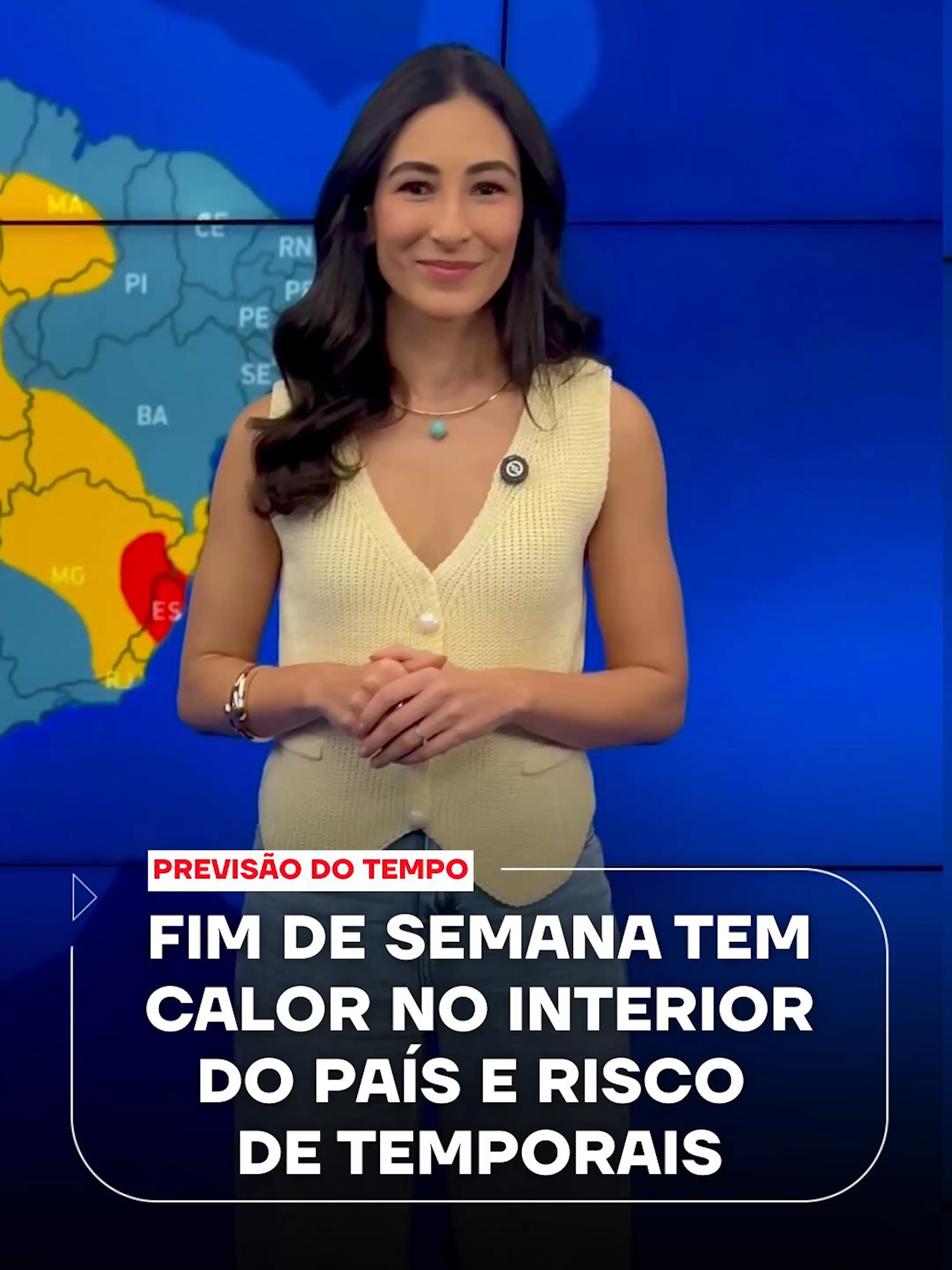 O fim de semana no Brasil será influenciado pela combinação de calor, umidade e diferentes sistemas atmosféricos, o que deve provocar mudanças importantes no comportamento do tempo. No sábado (29), o avanço da estabilidade ganha destaque. Com a frente fria e o ciclone extratropical já afastados, o sol aparece na maior parte das regiões. Mesmo assim, áreas do leste seguem com maior presença de nuvens, e o litoral do Paraná e de Santa Catarina pode registrar chuva fraca e isolada devido ao vento marítimo. A partir de domingo (30), o cenário muda. A formação de um sistema de baixa pressão intensifica instabilidades no Sul. As pancadas surgem ainda pela manhã na Campanha, no sul e no oeste do Rio Grande do Sul. Durante a tarde, a chuva se espalha para o norte gaúcho, serra, região metropolitana de Porto Alegre e partes de Santa Catarina e do Paraná. 📺 Confira na JP News e Panflix 📌 Siga o nosso perfil @jovempannews #Brasil #JovemPanNews #Previsão #Calor #Temporal
