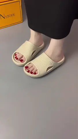 dép quai ngang đúc nguyên khối gọn nhẹ đi êm chân #depquaingang #depxinh #depxinhmoingay #xuhuong 