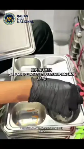 Dengan adanya program Makan Bergizi Gratis MBG, dampaknya sangat signifikan untuk menekan penurunan angka stunting dan penurunan angka kekurangan gizi anak Indonesia. Saat ini program Makan Bergizi Gratis MBG sedang membuka lowongan pekerjaan satuan pelayanan pemenuhan gizi SPPG. Posisi: 1. Tukang cuci ompreng  2. Bagian Bersih-bersih  Minat melamar, silahkan cek bio profil  #lokermakansianggratis #makansianggratis #makanbergizigratis #lokersppg #fypage 