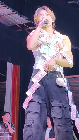 #မမြင်တဲ့#aungzabuဇာက်သဘင်💐 #မြင်ပါများပီးချစ်ကျွမ်းဝင်အောင်လို့🤒🖤 #ချစ်ဖိူ့ကောင်းကျတာ🥰 