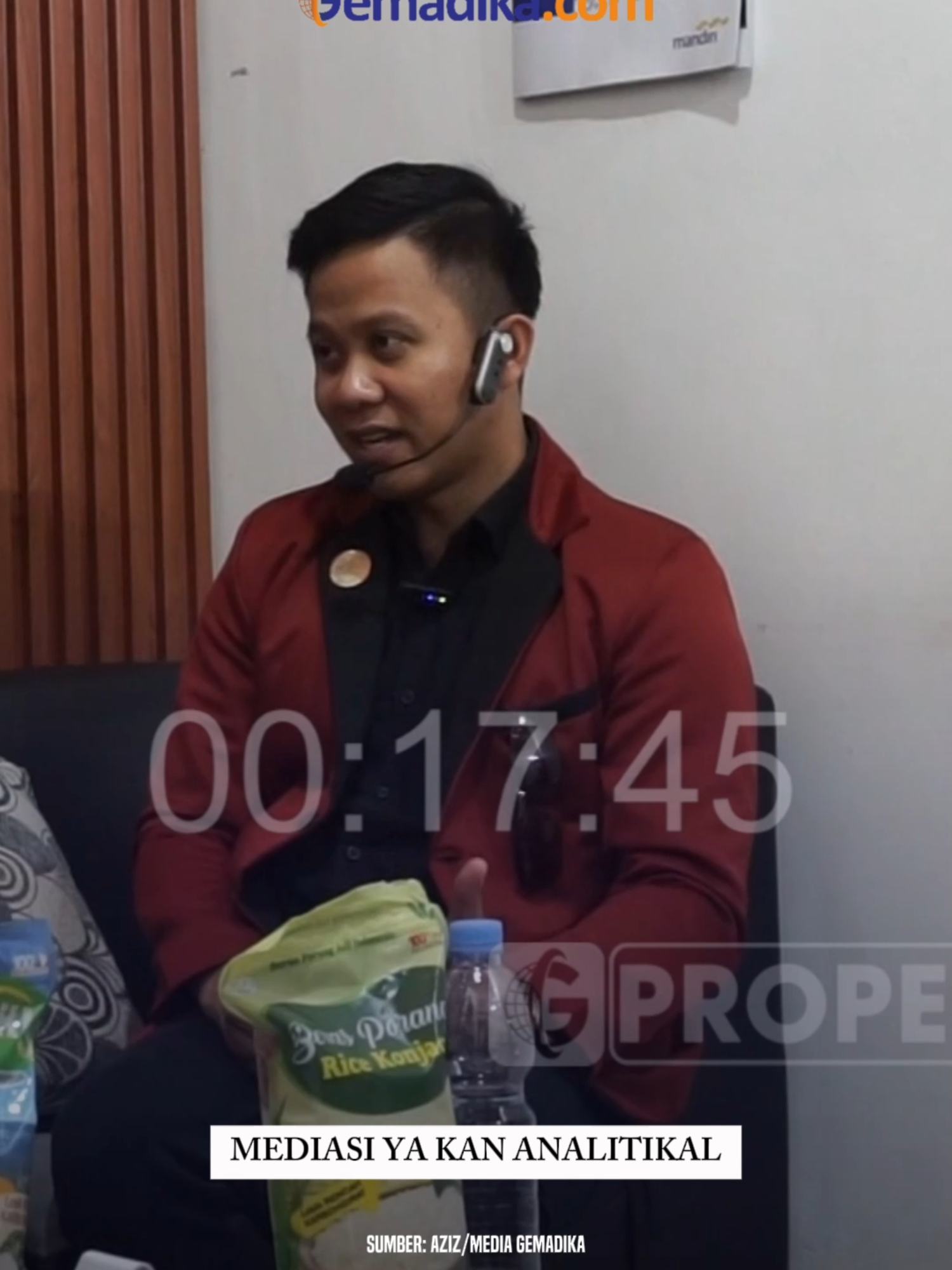 Biro Hukum Gemadika resmi ngeluncurin tiga program utama: bantuan hukum murah–gratis, penyuluhan hukum ke desa, dan program magang mahasiswa hukum. #beritahariini #berita #info #beritaterkini #advokat #mahasiswa