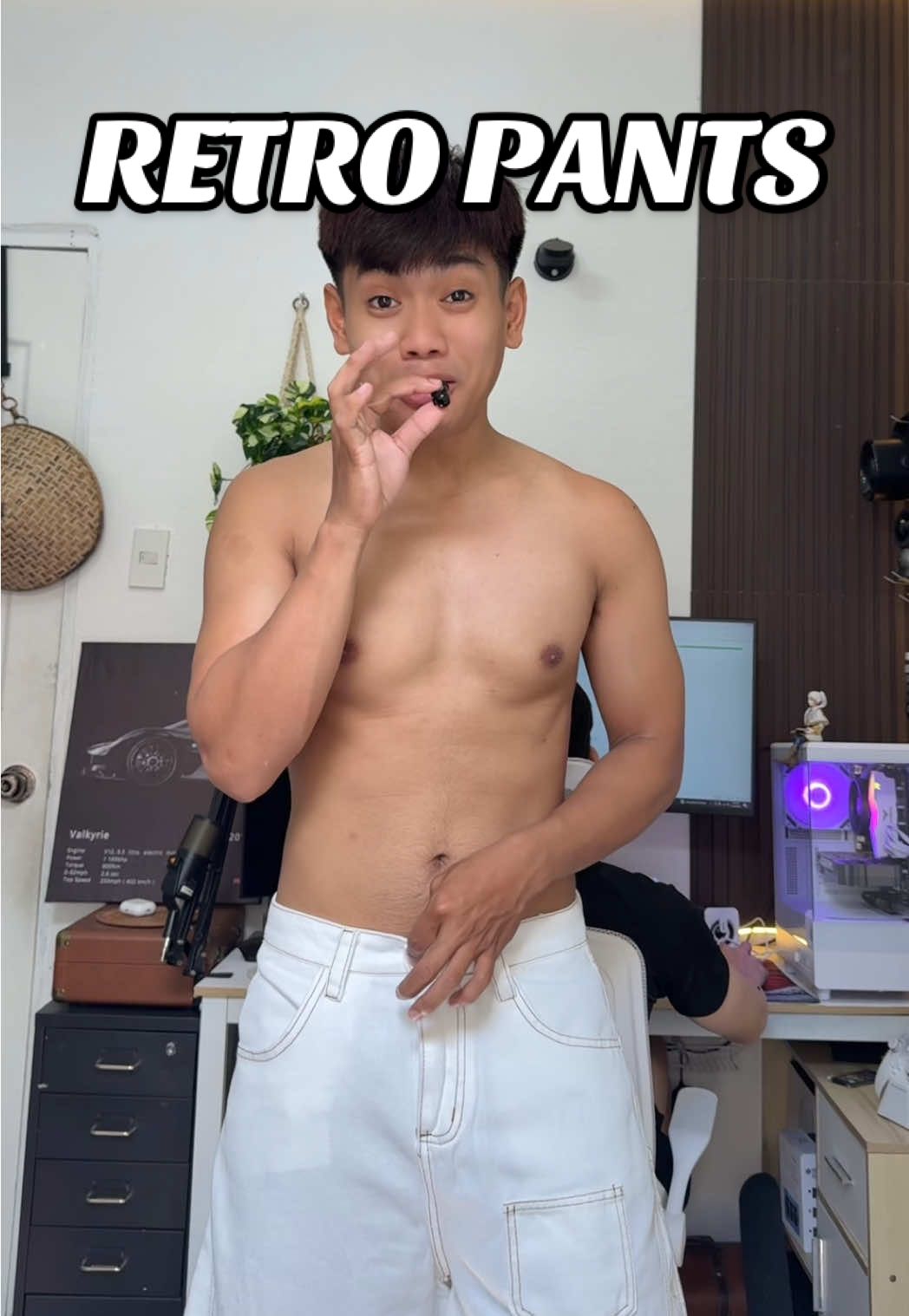 Mukhang mag babago na ang style ko ng pananamit dahil dito #retrostyle #retropants #pantsformen #whitepants #baggypants 