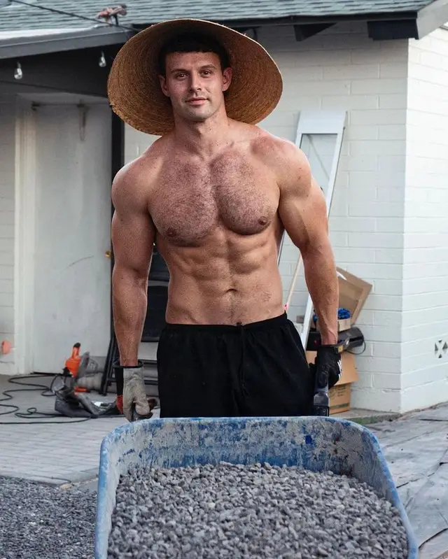 God grant me the serenity to accept the things I cannot change, the courage to change the things I can, and the wisdom to know the difference.#usa_tiktok #usarmy #selflove #gymlover❤️ #fypviralシ 