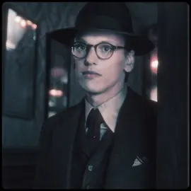 #HENRYCREEL : not him stalking like michael myers (pls do that with me) || ♫ : Megalomaniac ⭑ #vecna #strangerthings5 #foryou #fyp @Jamie Bower @Cami @𝒜 