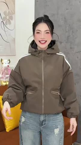 Áo khoác phao thể thao phối sọc kẻ #aogio #aokhoac #aokhoactranbong #aogiotranbong #aokhoacthethao 