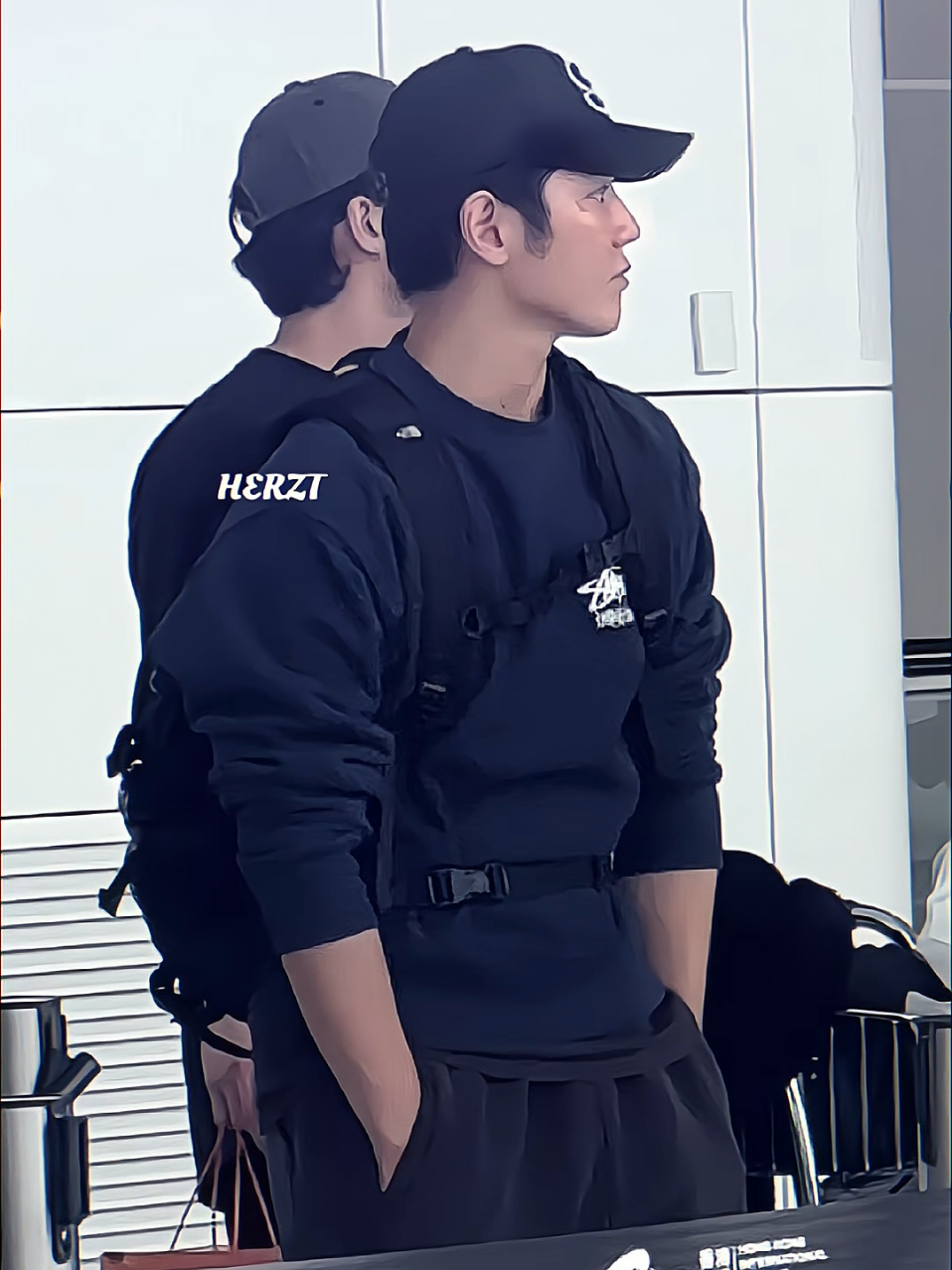 halodek yang sebentar lagi kembali jadi idol 😎 #taeyong 