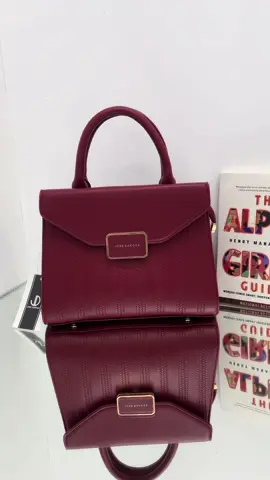 Fiora bag wine🥰😊❤️#promomakangajian #promomakanharian #localbrand #fyp #originalbrand 