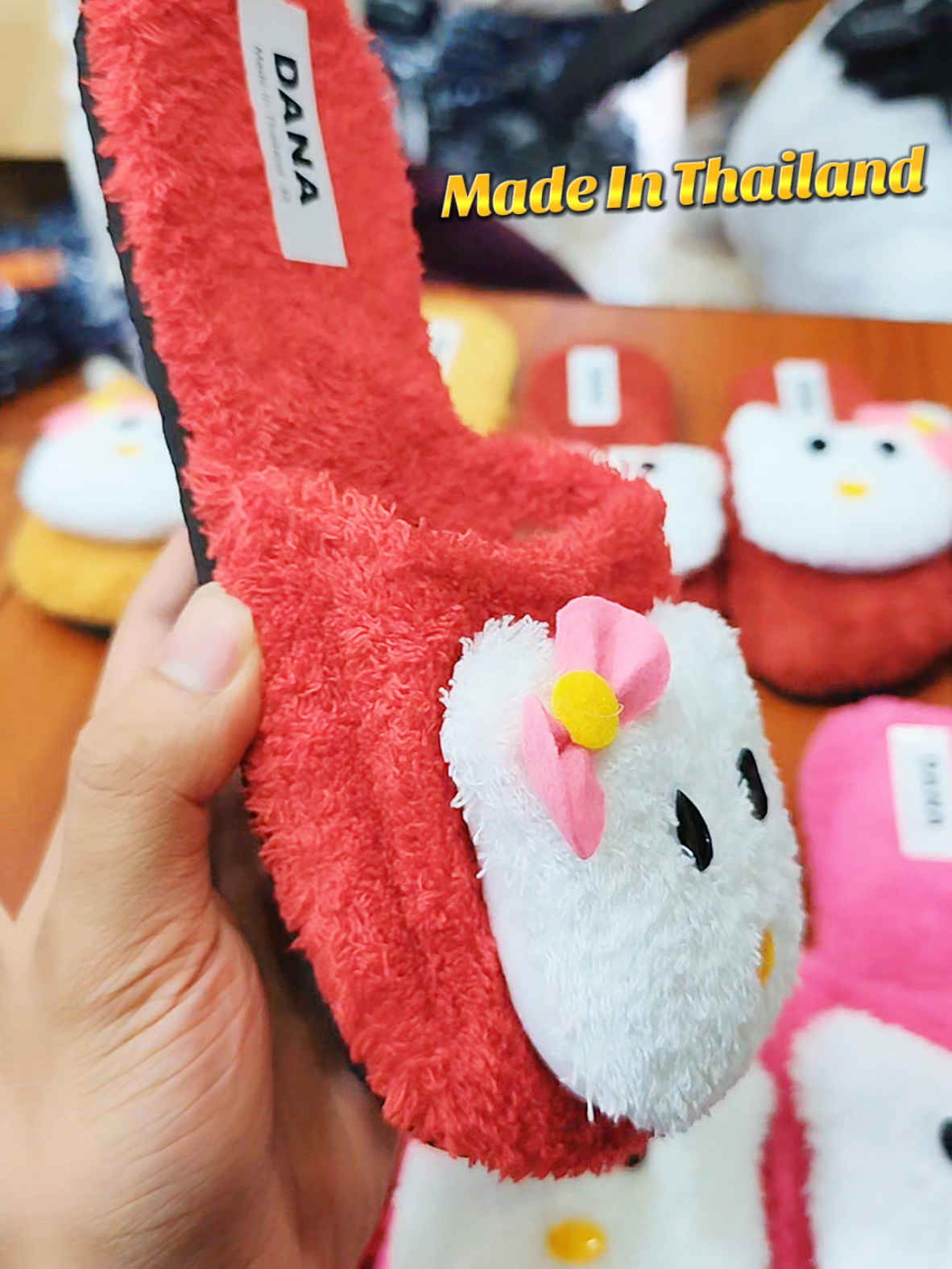 🥺✅အိမ်တွင်းစီးလို့ အရမ်းကောင်းတဲ့ဖိနပ်😭❤️‍🩹 #အနွေးစီးဖိနပ်လေးတွေ #ယိုးဒယားဖိနပ် #fypシ゚viral #ဖိနပ်လေးတွေအားပေးကြပါဦးနော် #creatorsearchinsight 