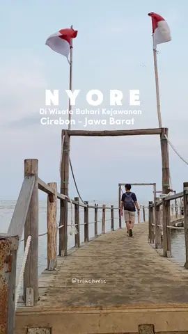 Nyore di WBK 😱😍  … Lagi jadi anak senja ceritanya, nyore di Wisata Bahari Kejawanan cirebon ternyata seru juga, dan wlwpun kesana pas mau tutup tpi ternyata ramai 🫶  Ngadem sambil menikmati udara sore, laut luas dan gemerlap lampu di area PLTU ckup bikin refresh sih …  Nah kemarin kita stay di SANS HOTELS WIDARASARI CIREBON, harganya affordable start from 100 ribuan ajah, kamarnya nyaman, AC nya dingin, office nya colour full, oke deh, and klo temen2 mau dapetin harga terbaik kalian bisa booking di Aplikasi RedDoorz dan gunakan kode voucher “YUKNGINEP” untuk dapetin diskon up to 25%, yuk reservasi sekarang juga dan liburan kemudian ..  #RedTravelers #BerkeSANS #SANSHotels #SANSHotelsWidarasariCirebon #StaycationCirebon @SANS Hotels 