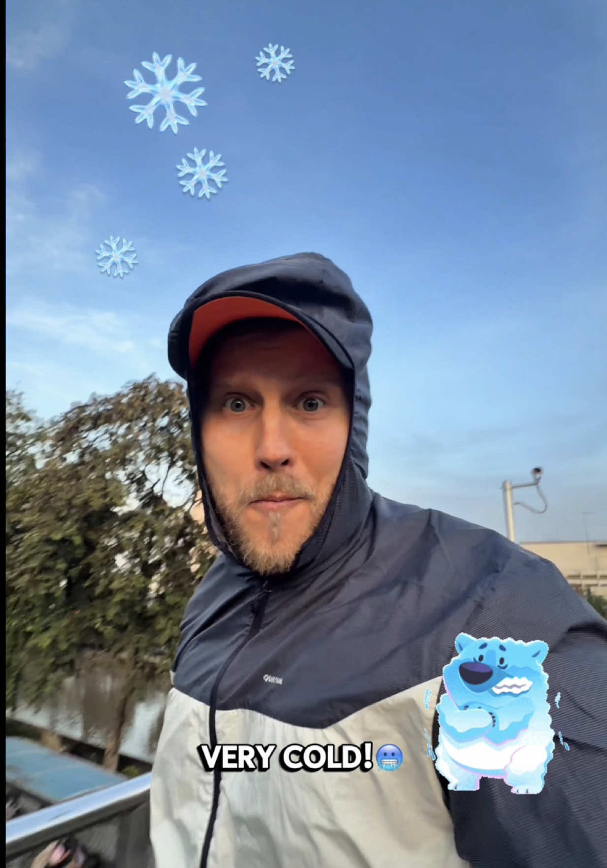 ทำไมเมืองไทยถึงหนาวจัง? 🥶❄️☃️😆 ต้องกินอะไรร้อนๆอร่อยๆ @Aroica 🤤 #เมืองไทย #กรุงเทพฯ #ฤดูหนาว #ตลก #สนุก