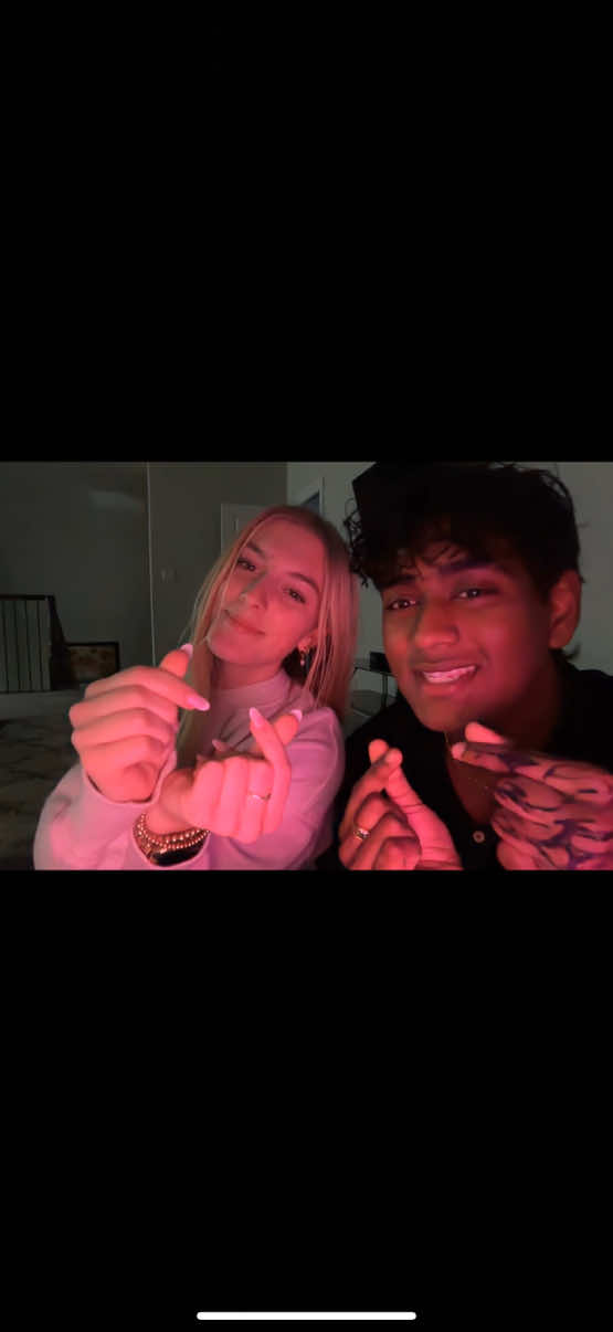 dancing with…your mom 😎#cover #singing #samsmith #fyp #fypage (friend: @CASEY 🥹) 