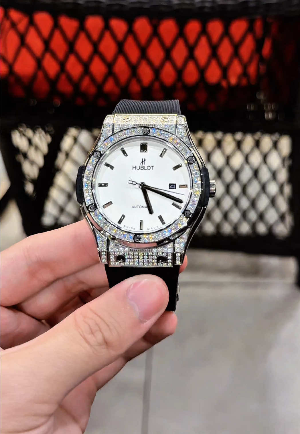 Đơn giản đẹp mà sang ⌚️ lên tay sang trọng lịch lắm nha 😍#xuhuong2025 #donghodeotay #donghodep #flypシ #donghonam 