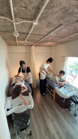 Đi massage cùng vk nhẹ @Ngọc Minh @Võ Huy @Mai Bảo Hân @Cô nàng thụ động #gioilee #tiktokgiaitrivuive 