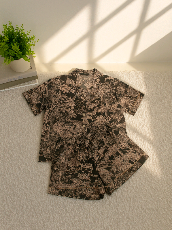 Tidur Nyenyak Maksimal dengan Piyama Rayon Premium! Rasakan sensasi adem dan lembut di kulit sepanjang malam!🌛✨#setelanwanita #oneset #setelan #fyp #foryoupage 