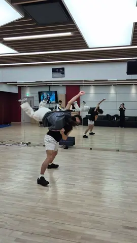 콘서트 D-14! 즐길 준비 되셨나요? #JYPark #박진영  #HappyHour #퇴근길 #박진영_콘서트