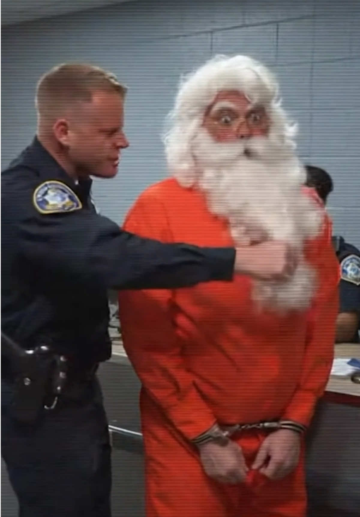 Santa DEPORTED⁉️ #santa #christmas #fyp #foryourpage #santaclaus