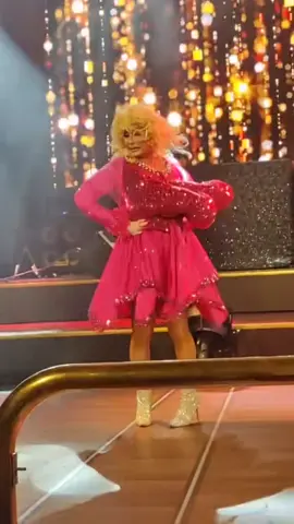 Dolly works 9 to 5! 🤩 #dolly #dollyparton @Dolly Parton #comedy #drag #impersonator 