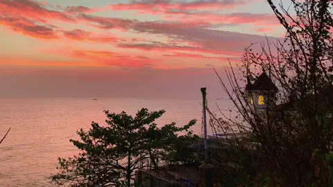 Đeo tai nghe và thưởng thức thôi. #xuhuong #quocthien #nhachaymoingay #fyp 