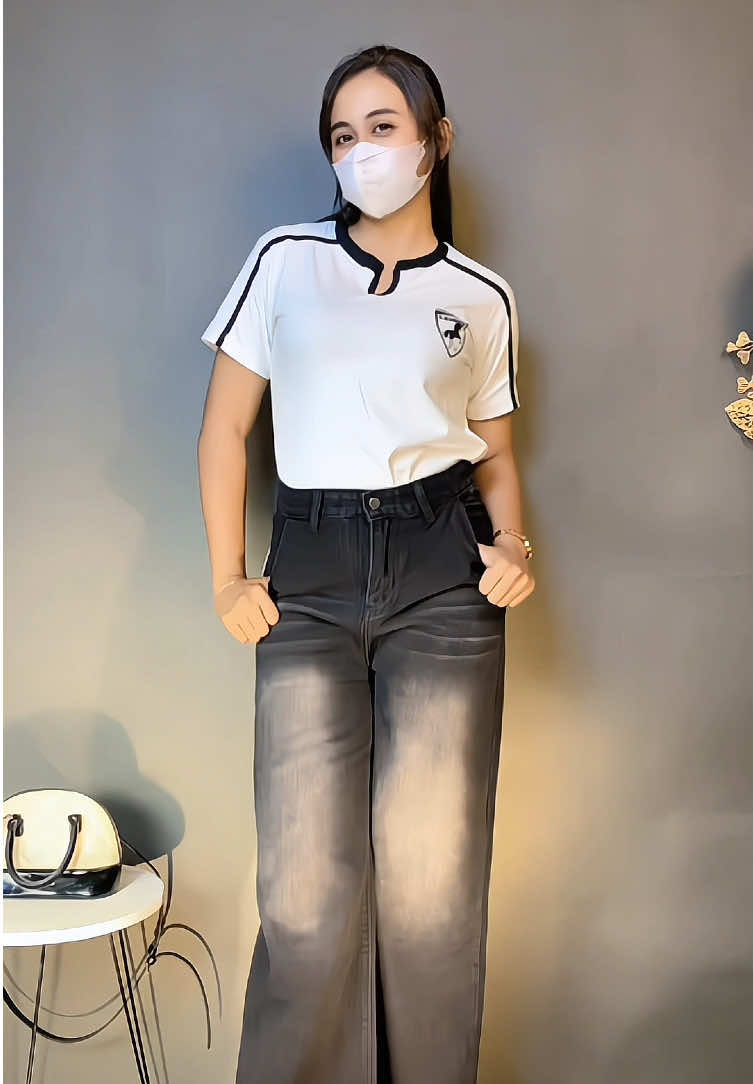 Flare pants jeans bahan melar tebal nyaman pollll #rekomendasioutfit #outfitideas #celana #flarepants #fyp 