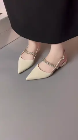 giày bệt mũi nhọn quai đính đá xinh #giaybet #giaymuinhon #depxinh #depxinhmoingay #xuhuong 