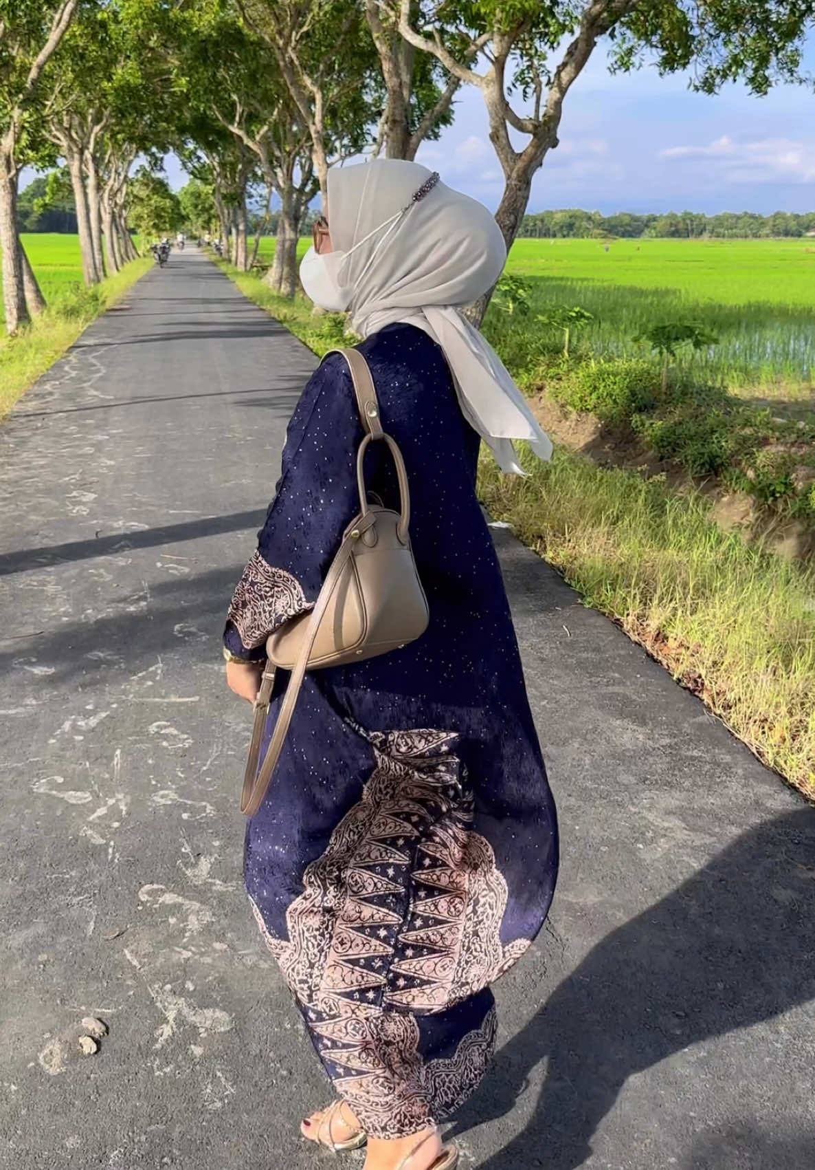 Cantik bgt 🥺🥺 #bajukurung #bajukondangan #ootdkondangan #fyp #ootdfashion 