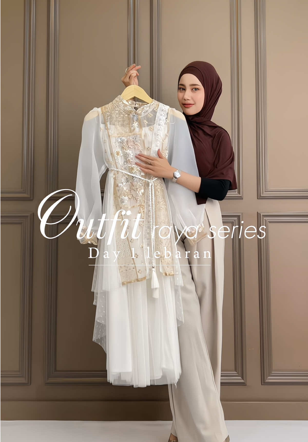 day 1 pakai outfit raya gemas🥰🔥#promomakangajian #gajiansale #ootdhijab #onesetmurah #viralvideo #ayucitrahijab #trendingtiktok #hariraya #outfitraya 