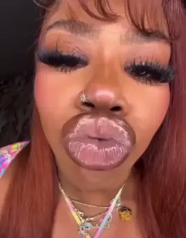 #biglips #prettylips #plumplips #dsls #asmrtriggers 