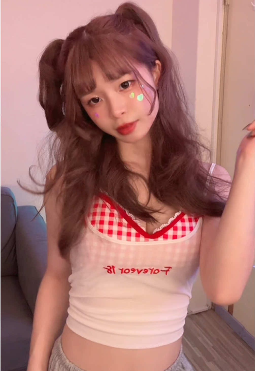 不一樣的風格😳 最近量體重 回到43公斤了 好開心👅 #chanel #tyla #dancechallenge #歪歐歪歐 #dance 