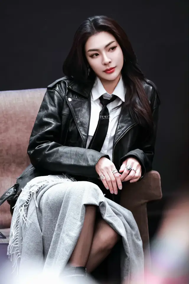 💛🌻|EXTRAORDINARY FAYE  #FayePeraya #fayemalisorn #fayeperaya #ฝ้ายพีรญา 