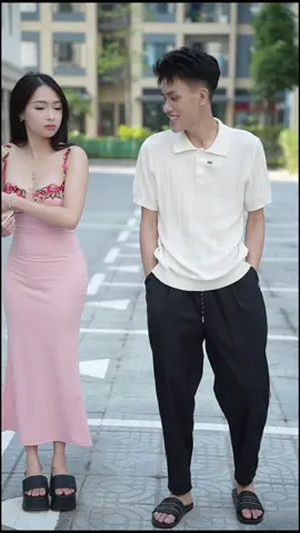 Váy hồng chứng tỏ gì ae #khoenguyen_2003 