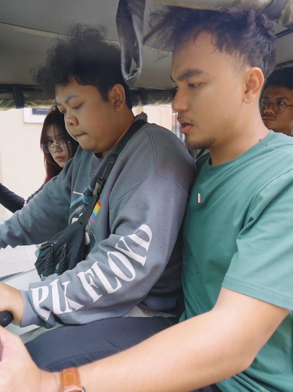 ជួបស៊យ ឬក៏ជួបហេង??