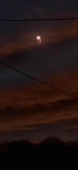 coucou, team boulot et vous ? un beau et doux week-end 💋, #foryour #prendsoindetoi #auxiliairedevie #boulot #creatricedecontenu 