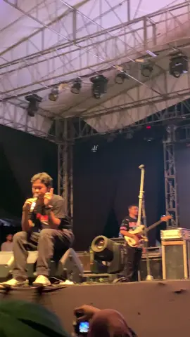 Selamat 6tahun MDB @Baskara Putra / Hindia 🧡#menaridenganbayangan #hindia #baskaraputra 