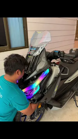 มาแล้วครับผมครีบฉลาม s1000 ออกมันต้องมีครับไฟหน้าแบบนี้ต้องโดน#ไฟเลี้ยวในโคมอุบลราชธานี #forzaดิวะ #ไฟรุ้ง🌈 #รับทำไฟเลี้ยวในโคมนอกสถานที่ #ฟอซ่า350 