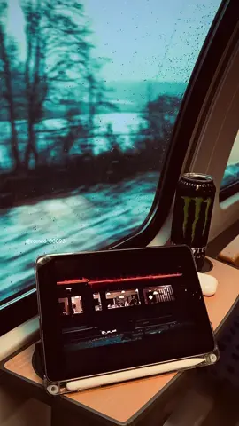 شاید…!  . . . . #دکلمه #شعر #دکلمه_های_کوتاه #غمگین #عاشقانه 