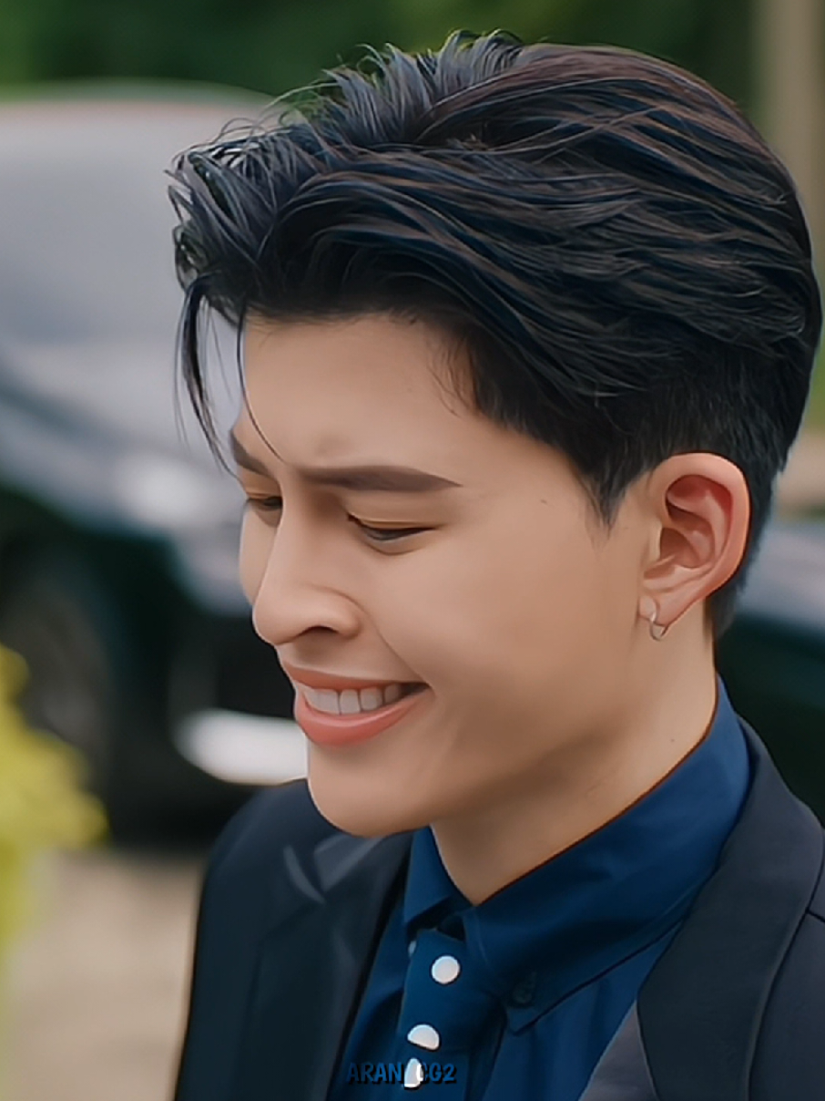 เมื่อไหร่คุณธีร์จะไปคุยกับคนอื่นบ้าง😂  