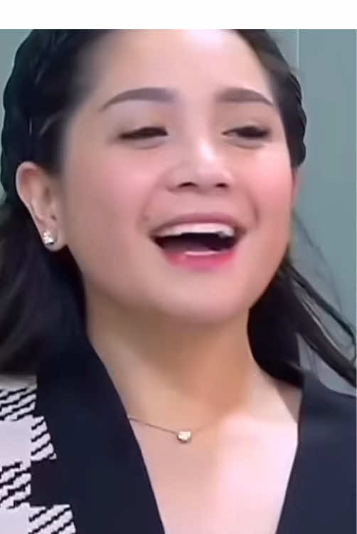 Emng pesona nya mama gigi tu adem cantik😍#nagitalovers #foryoupage❤️❤️ #kalungnagita #nagitaslavina #fyppppppppppppppppppppppp 