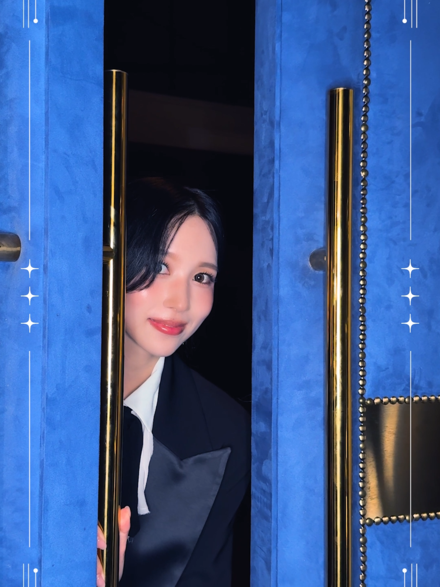 .˚⊹⁺‧┈┈┈┈┈┈┈┈ 𝗖𝗔𝗦𝗧 : 𝗠𝗜𝗡𝗔 ˚✧₊⁎❝᷀ົཽ≀ˍ̮ ❝᷀ົཽ⁎⁺˳✧༚ ┈┈┈┈┈┈┈┈‧⁺ ⊹˚. 𝙰𝚞𝚍𝚒𝚎𝚗𝚌𝚎 : 𝚂𝙰𝙽𝙰✧𝙼𝙾𝙼𝙾 ✧ MISAMO JAPAN 1st ALBUM 『PLAY』 ✧ 2026.02.04 ALBUM RELEASE 🎟️https://twicejapan.com/feature/PLAY #MISAMO #MINA #SANA #MOMO #PLAY #MISAMO_PLAY