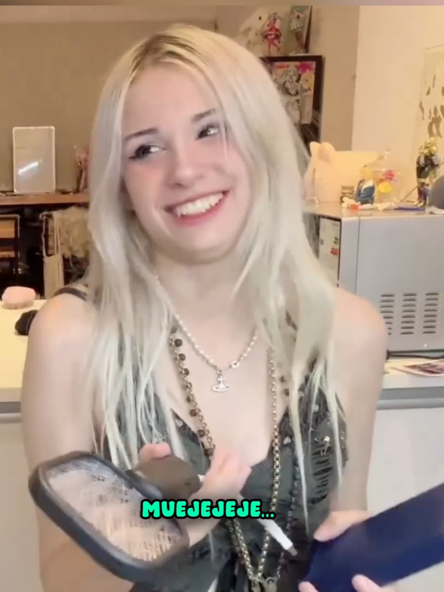 Loca M4T4-MOSCAS • kick.com/titasama • #titasama #titabruh #kick #kickstreaming #argentina #humor #unboxing #moscas #polillas #solucion #vegetariana #vegana #funny #asmr #antiestres #loca