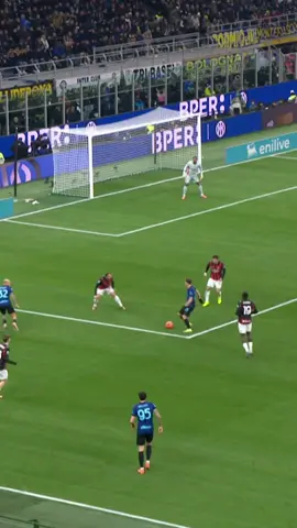 Luka ❤️🖤 #Modric #acmilan #tiktokfootball #TikTokCalcio 