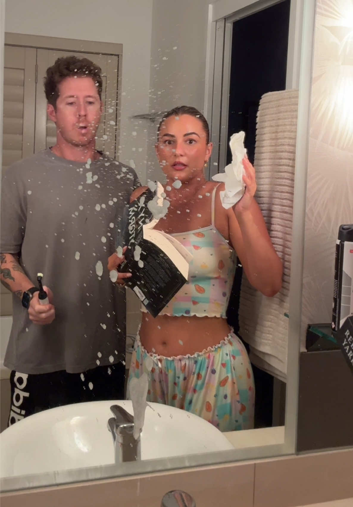 Why are all my books BROKEN!?🐉 @Diana☕️ what’s the trick!? #BookTok 